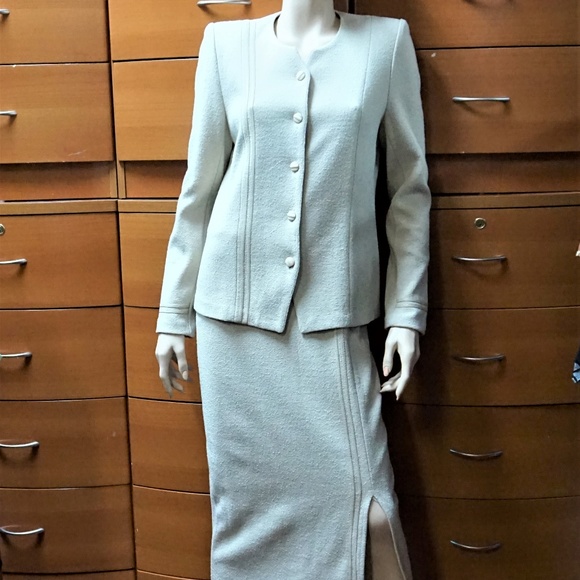 CLASSIC SKIRT SUIT OFF WHITE MID-CALF SLIT SKIRT M